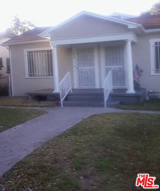 1st image of 1515 W 52nd St