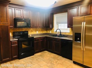 154 Lakeshore Dr, Rainbow City, AL 35906