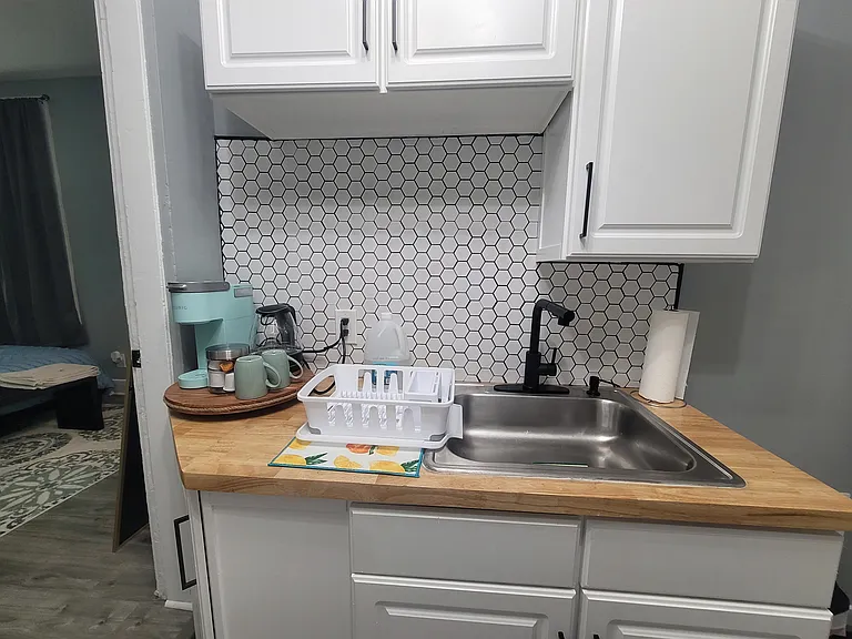 2818 N Capitol Ave #2 — Photo 18
