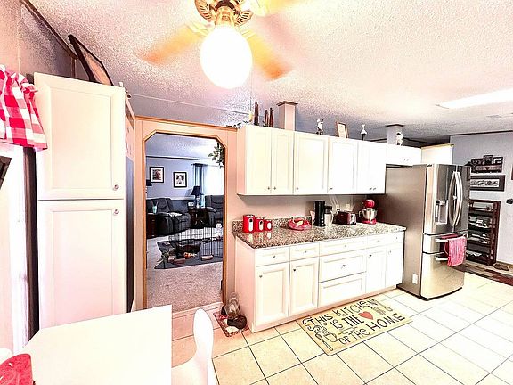 5th image of 1721 Conifer Ave #12