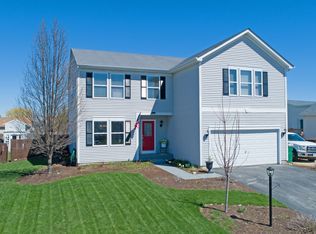 110 Cottonwood Blvd, Kirkland, IL 60146