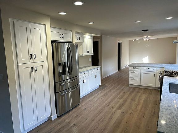 2nd image of 7133 NE 147th Pl