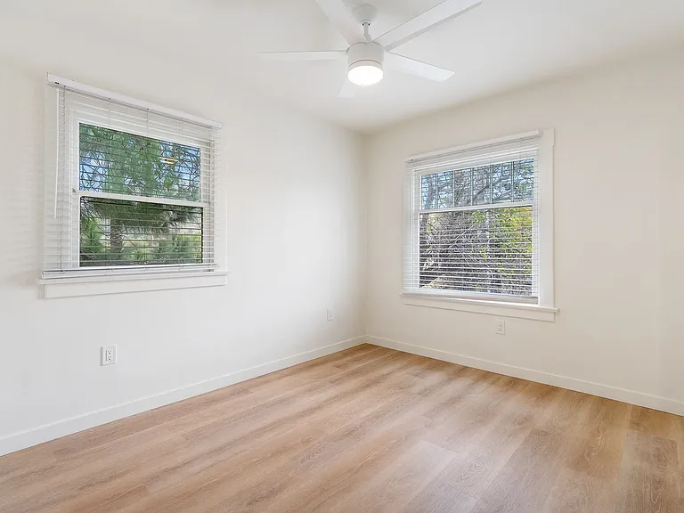 Walnut Properties — Photo 12