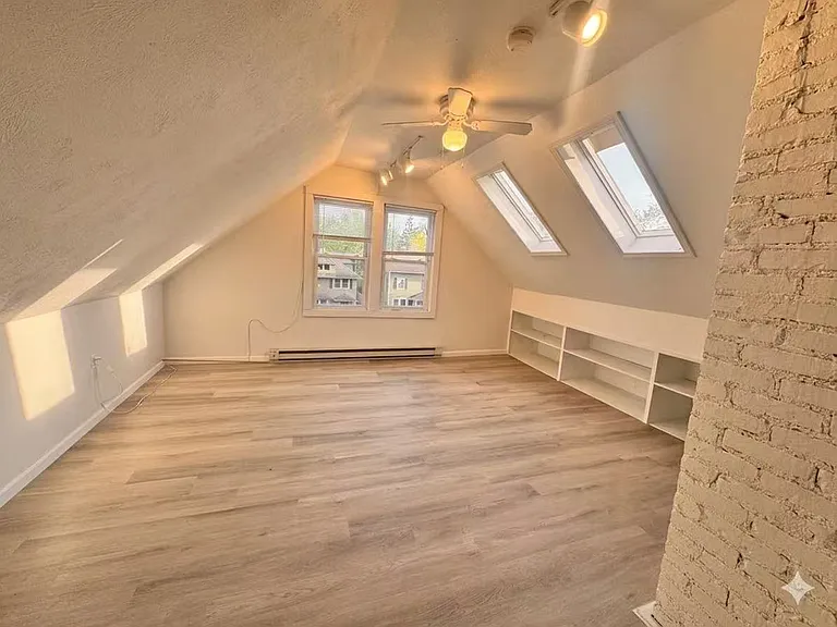 3387 Clarendon Rd #3 — Photo 2