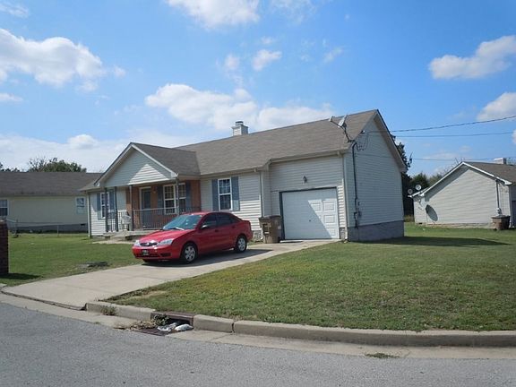 2nd image of 1900 Peaceful Brook Dr