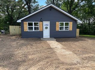 806 Hospital Rd, Waynesville, MO 65583