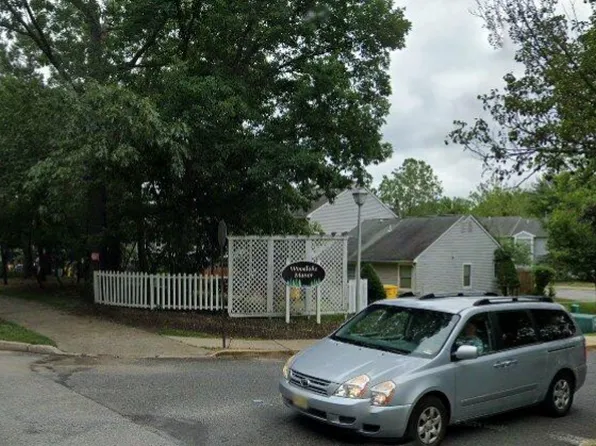 434 Woodlake Manor Dr, Lakewood, NJ 08701