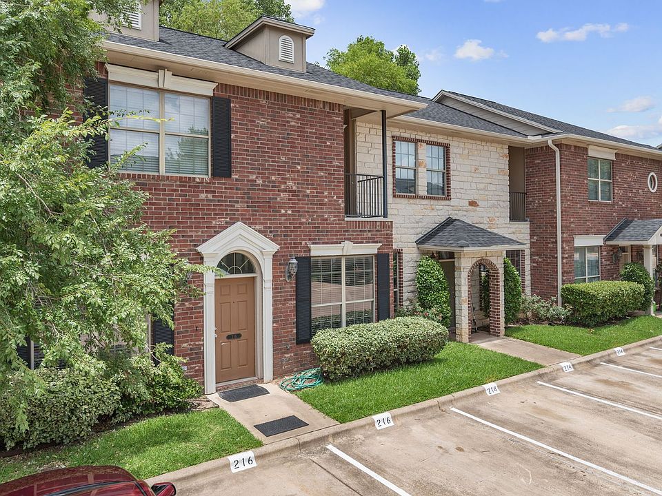 1st image of 203 Forest Dr