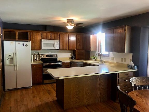 5th image of 2202 McCoy Ave