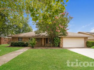 3901 Wrentham Dr, Arlington, TX 76016