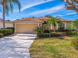 6736 Cheswick St, Sarasota, FL 34243
