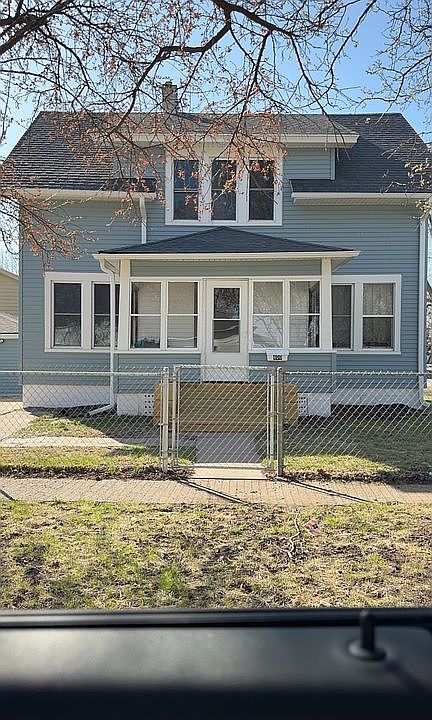 1st image of 400 S 18th St