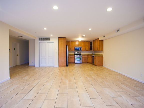 3rd image of 540 E New York Ave APT 4A