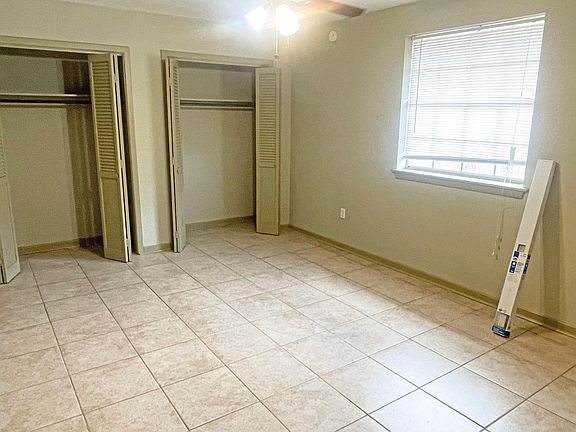 2nd image of 5952 Tchoupitoulas St