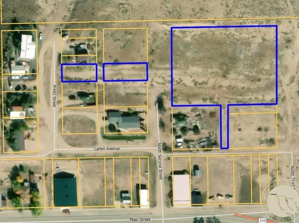 126 N 3rd St, Bearcreek, MT 59007