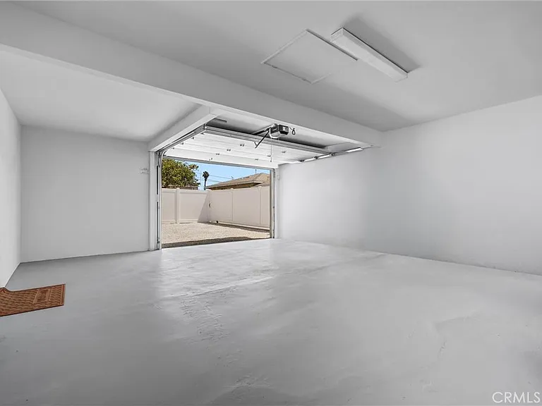 14508 Kingsdale Ave — Photo 25