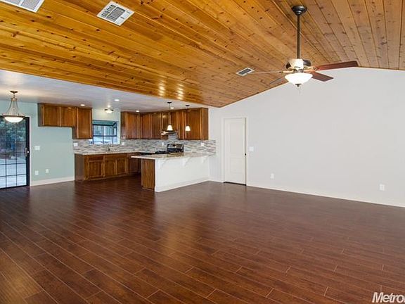 5th image of 2742 Fairover Dr