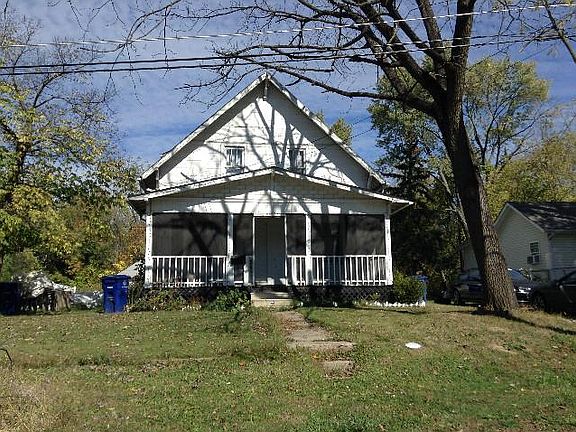 3rd image of 2040 Fern Pl