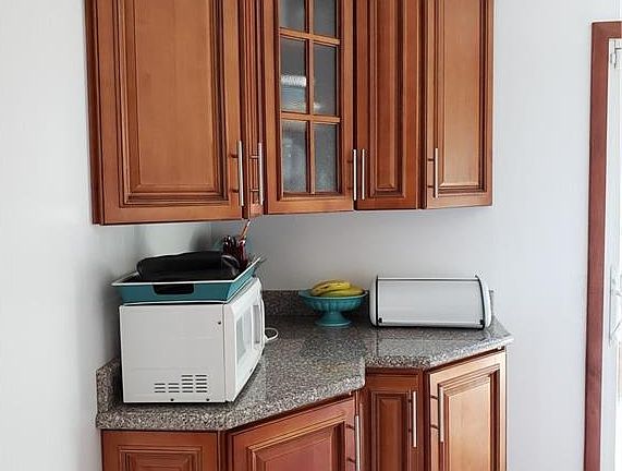 4th image of 2709 Searsdale Ave