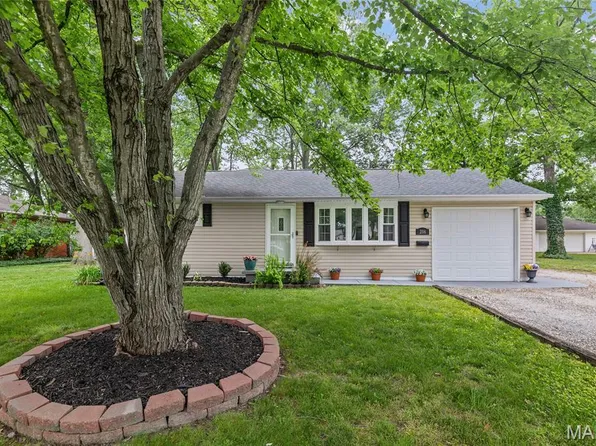 208 E Temple St, Freeburg, IL 62243