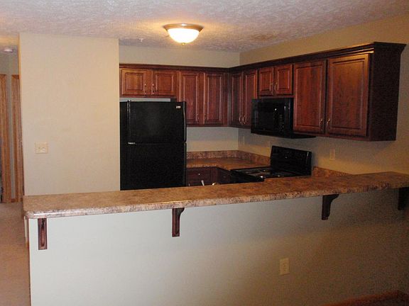 3rd image of 422 W 5th St APT 11