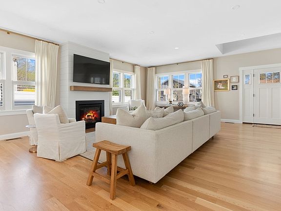 5th image of 5 Truman Way