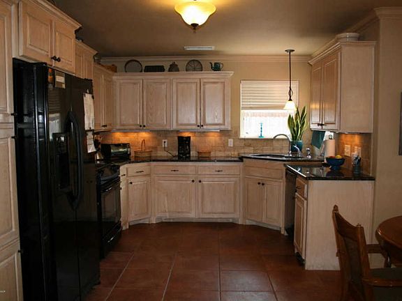3rd image of 8502 Littlerock Dr