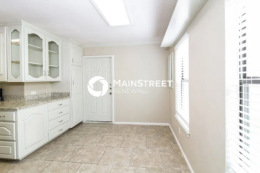 7108 Oldham Pl — Photo 4