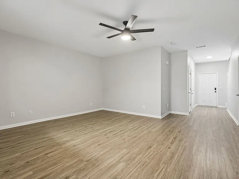 8261 Rossi Rd — Photo 14
