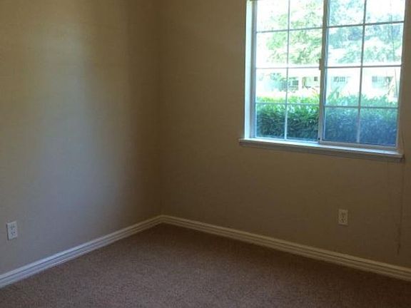 5th image of 7729 Vineyards Ln NE APT C104