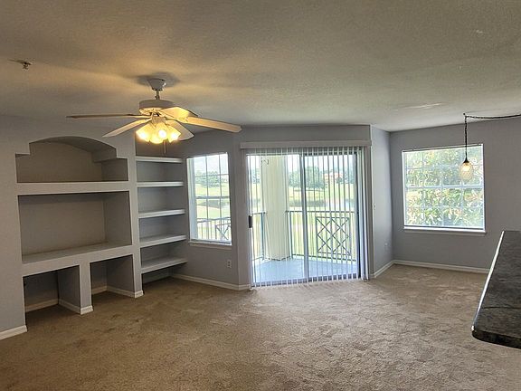 4th image of 7330 Westpointe Blvd APT 423