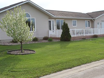 616 10th St NW, Devils Lake, ND, 58301