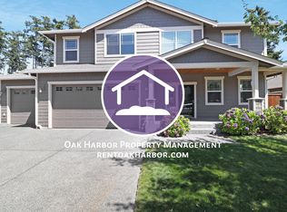 2722 SW Fairway Point Dr, Oak Harbor, WA 98277
