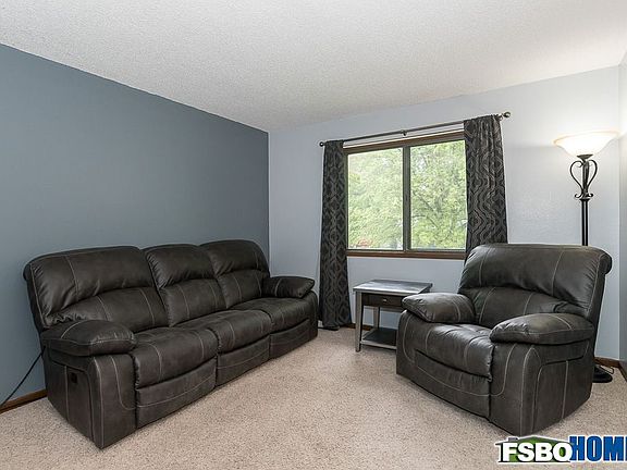5th image of 125 Heritage Dr