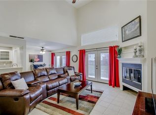 631 Cimarron Trl, Irving, TX 75063