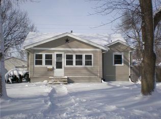 3120 E Ave NE, Cedar Rapids, IA 52402