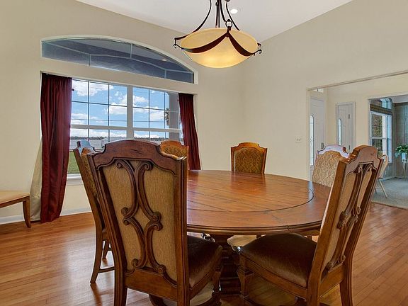 4th image of 3270 Lakeview Dr #6A