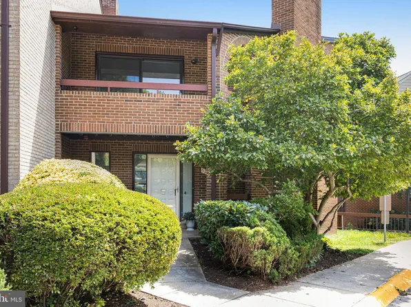 5201 King Charles Way Unit 2-20, Bethesda, MD 20814