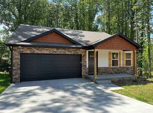 306 Lexington St, Chesnee, SC 29323