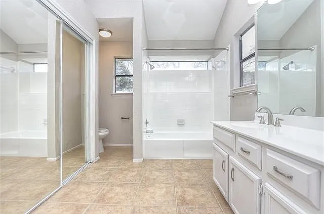 500 Bayberry Ct — Photo 24