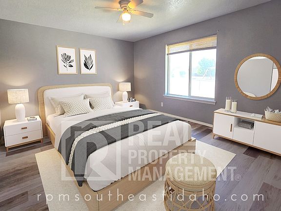 2nd image of 2803 E Chasewood Dr