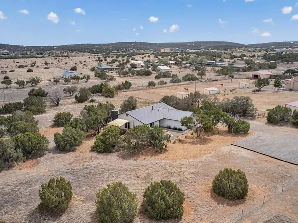 11 Woods End Rd, Edgewood, NM 87015
