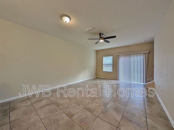 5th image of 417 Servia Dr