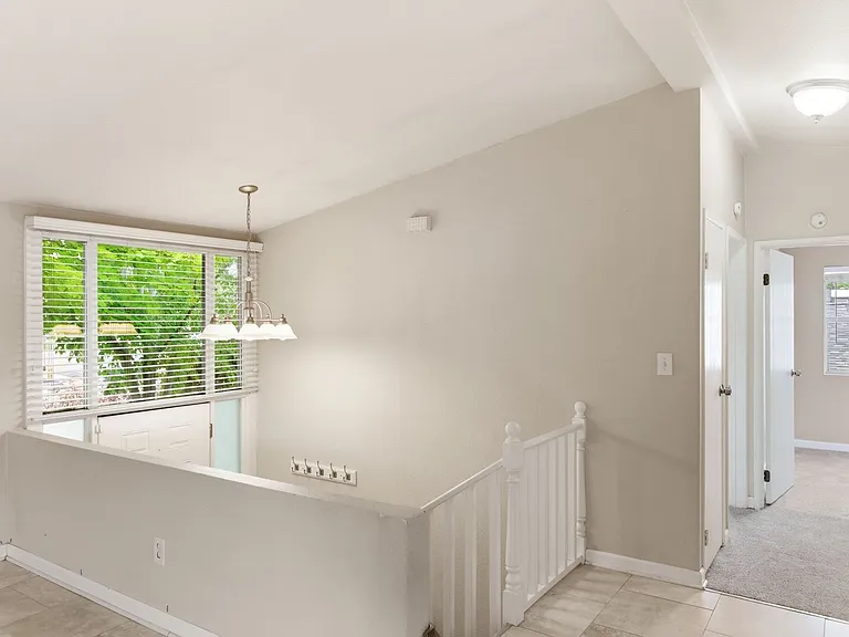 429 S Miller St — Photo 3