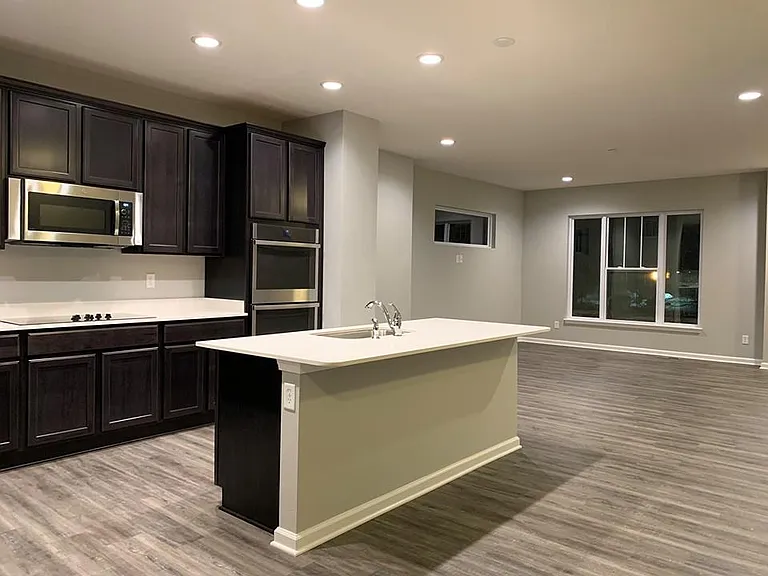 2911 Kirkbride Way — Photo 5