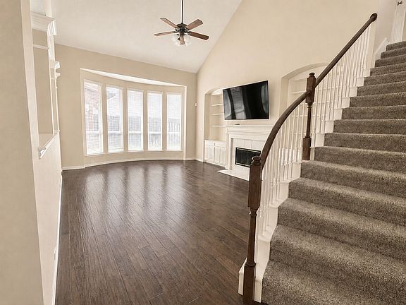 4th image of 3107 Olen Ct