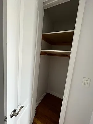 Rented by Gugenheim Realty LLC | media 14