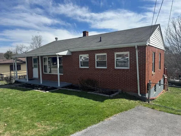 203 Edwards Ave, Princeton, WV 24740