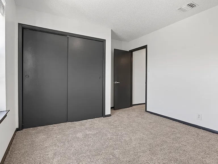 Tradewinds Apartment Homes — Photo 23