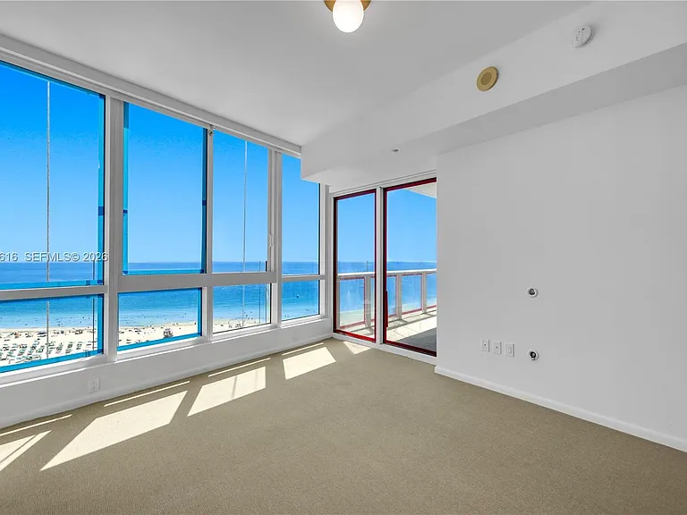 100 S Pointe Dr #1608 — Photo 10